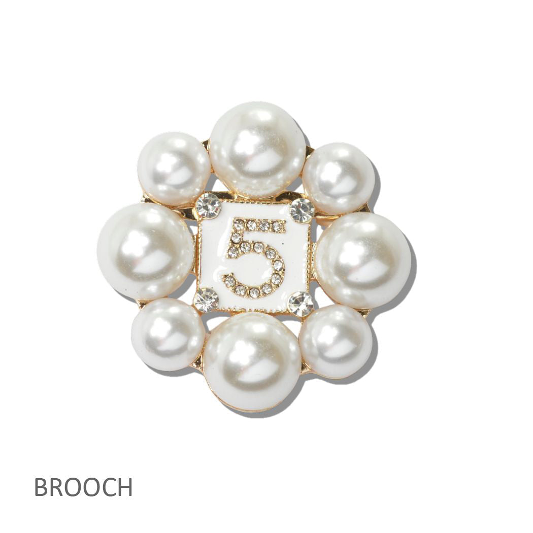 PEARL / CRYSTAL NUMBER 5 BROOCH PIN